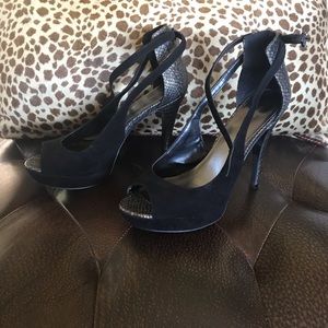 Black Peep-toe Nine West Evening Heels